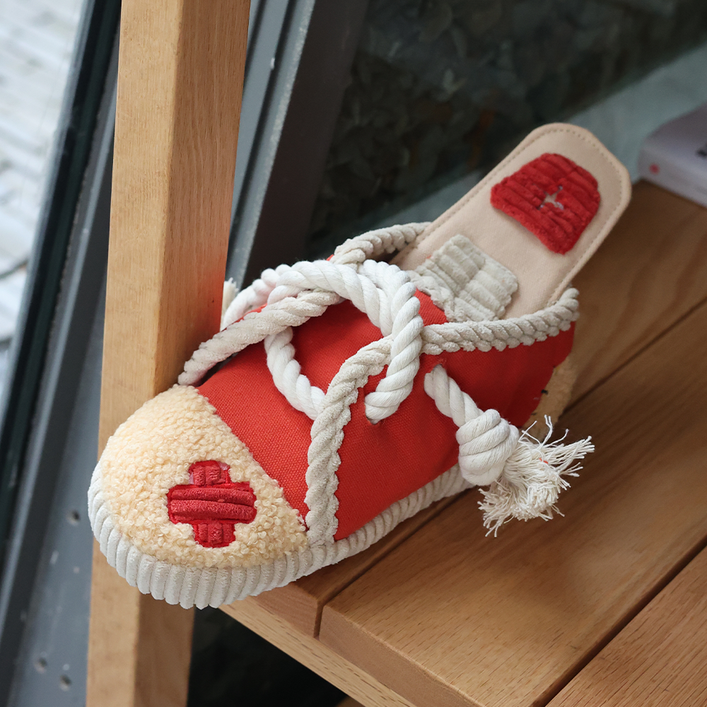 Shoe Dog Rope & Snuffle Toy