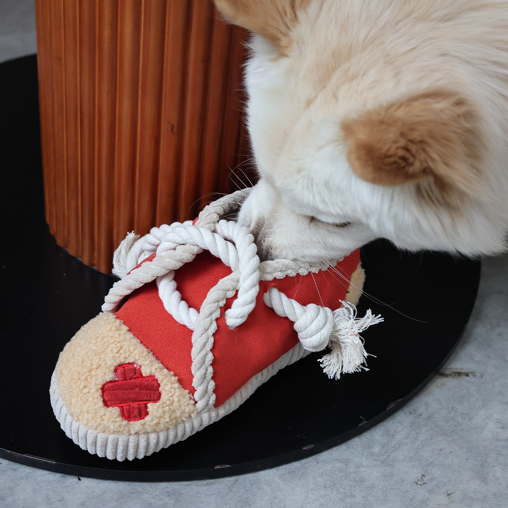 Shoe Dog Rope & Snuffle Toy